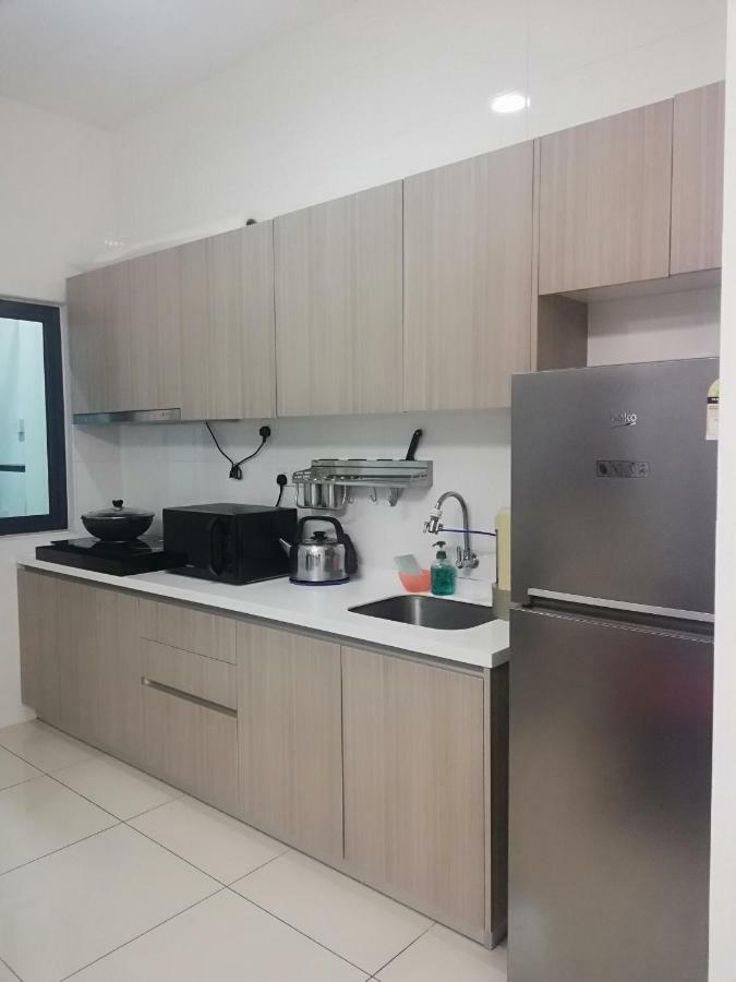 The Raffles Suites Apartemen *